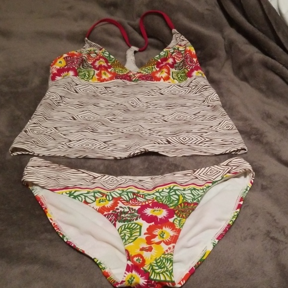 Athleta Other - Athleta tankini